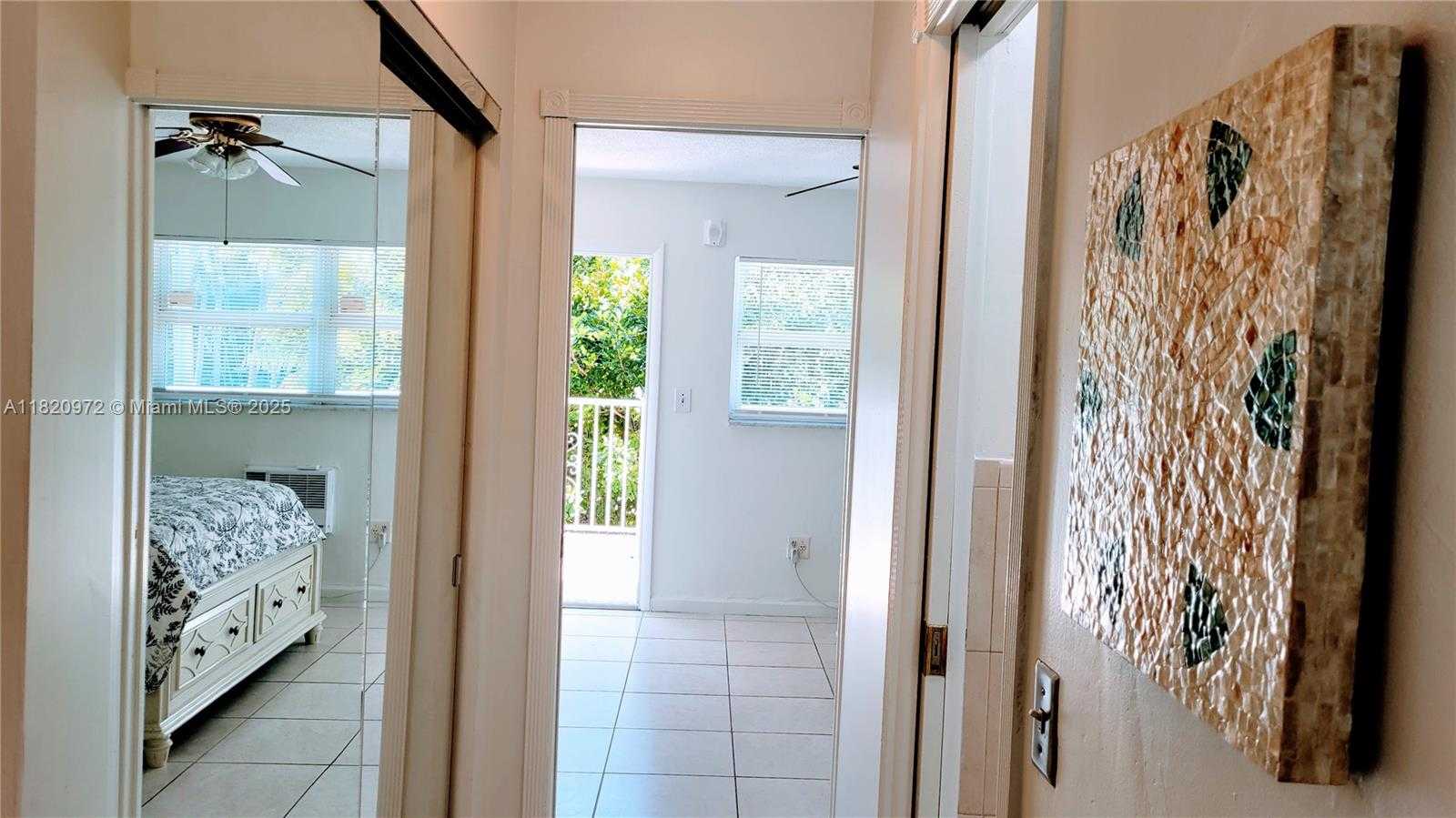 Small Image of 524 WASHINGTON AVE #213, Miami Beach Number 15