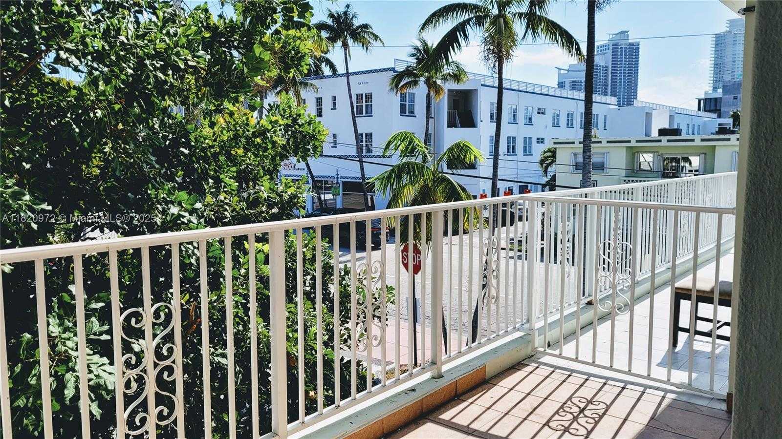 Small Image of 524 WASHINGTON AVE #213, Miami Beach Number 17