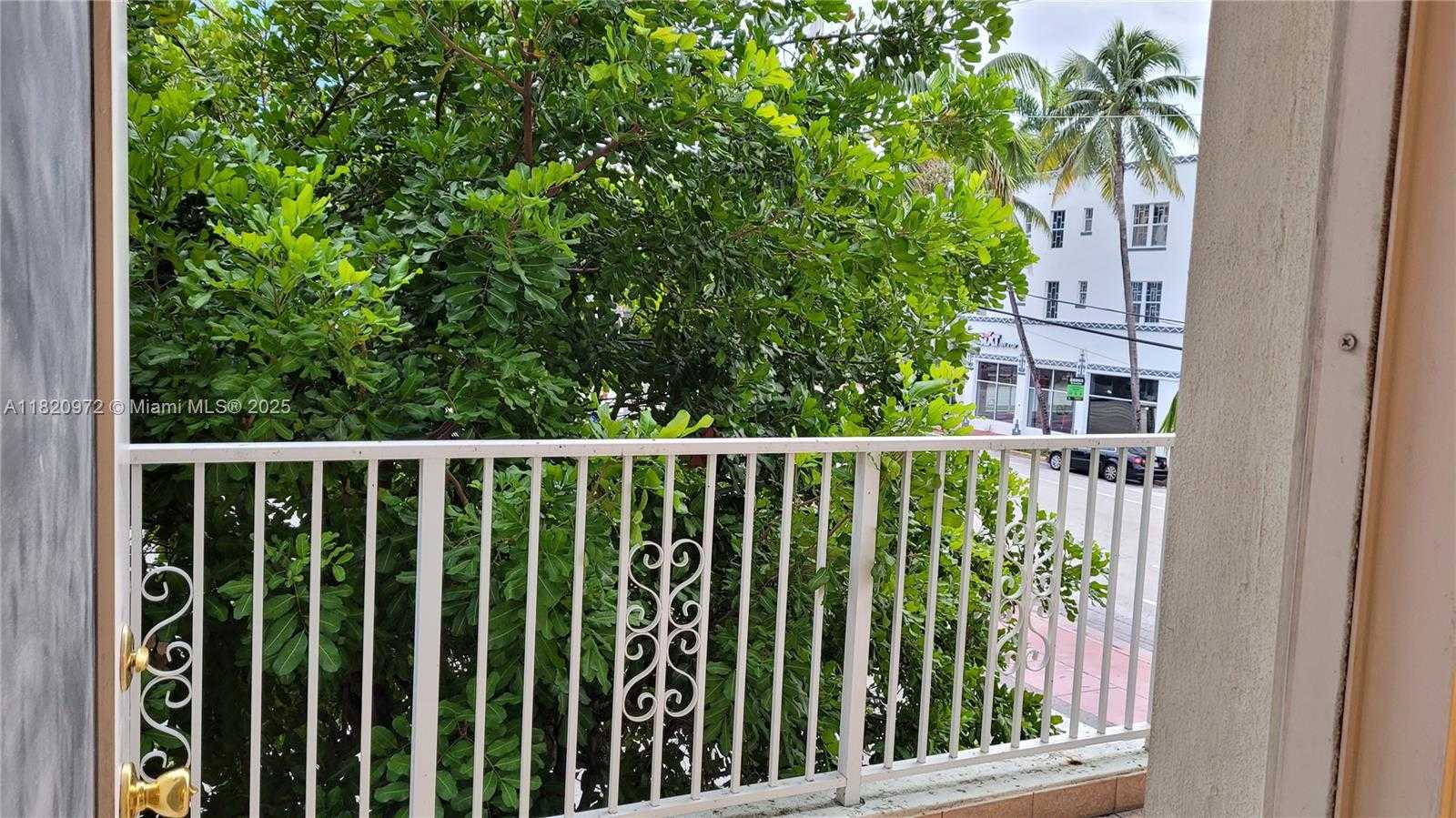 Small Image of 524 WASHINGTON AVE #213, Miami Beach Number 18