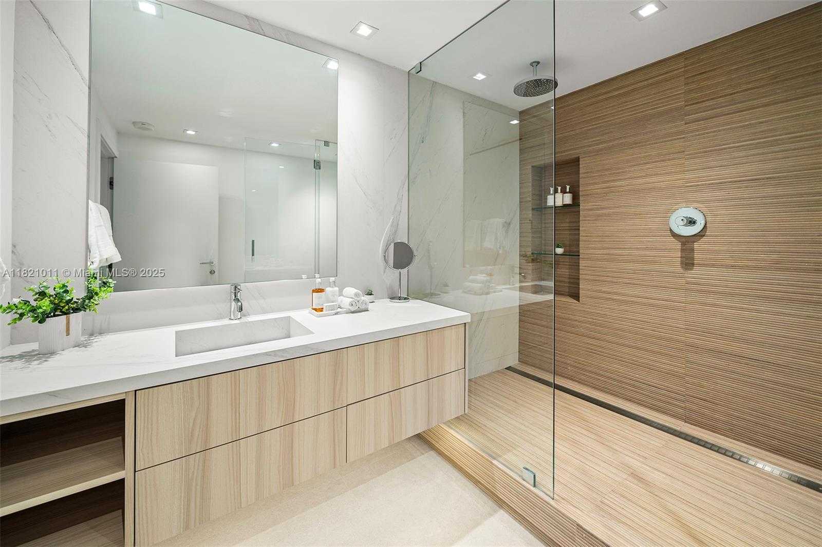Small Image of 2301 COLLINS AVE #630, Miami Beach Number 11