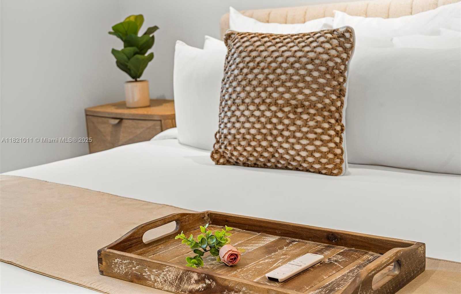 Small Image of 2301 COLLINS AVE #630, Miami Beach Number 14