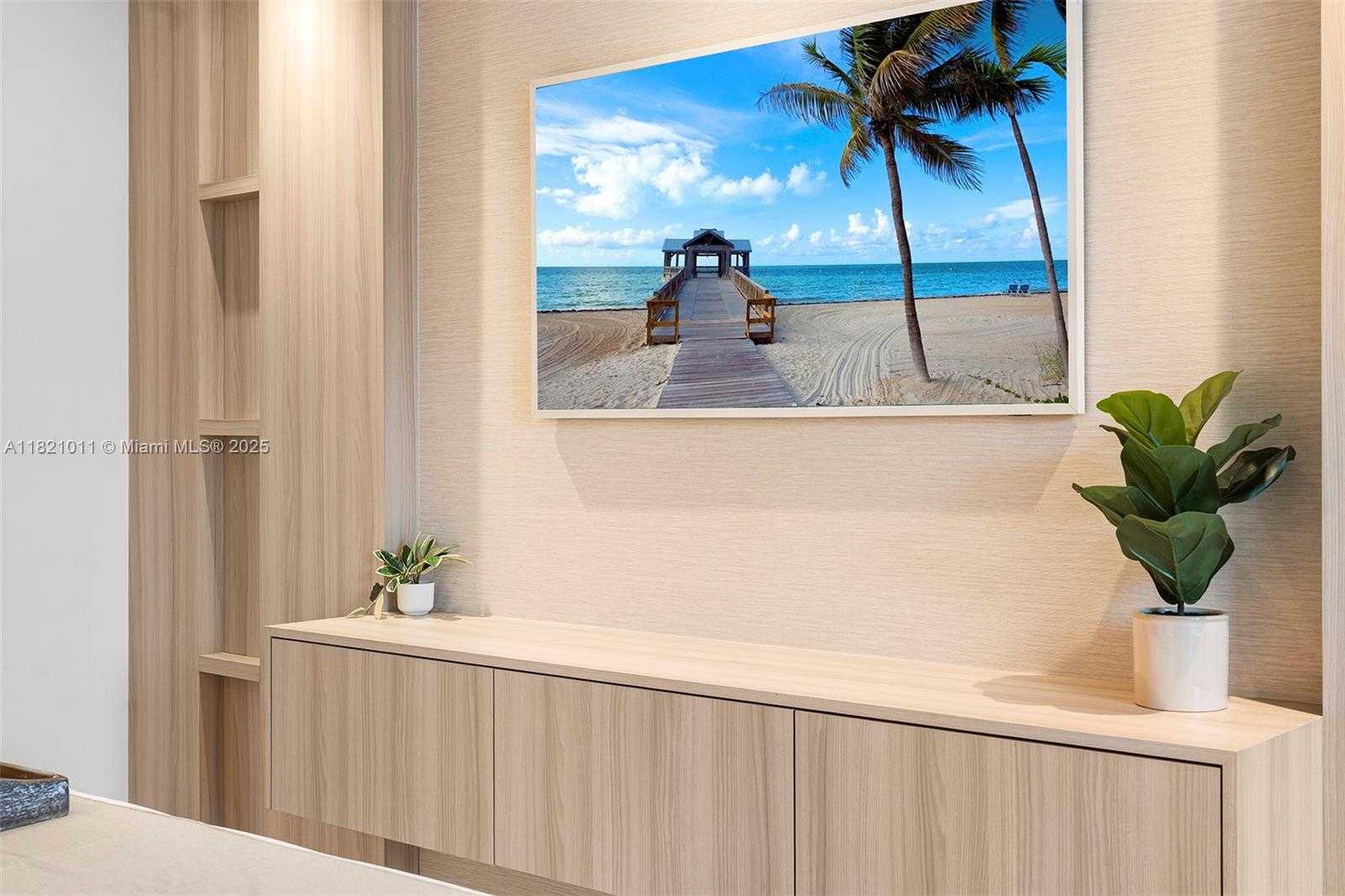 Small Image of 2301 COLLINS AVE #630, Miami Beach Number 18