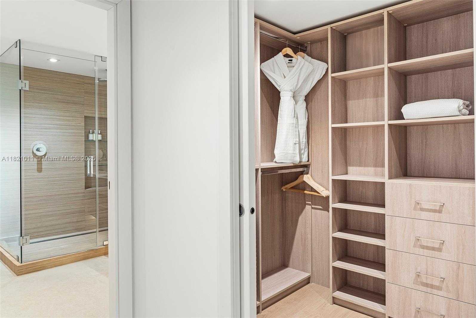 Small Image of 2301 COLLINS AVE #630, Miami Beach Number 22