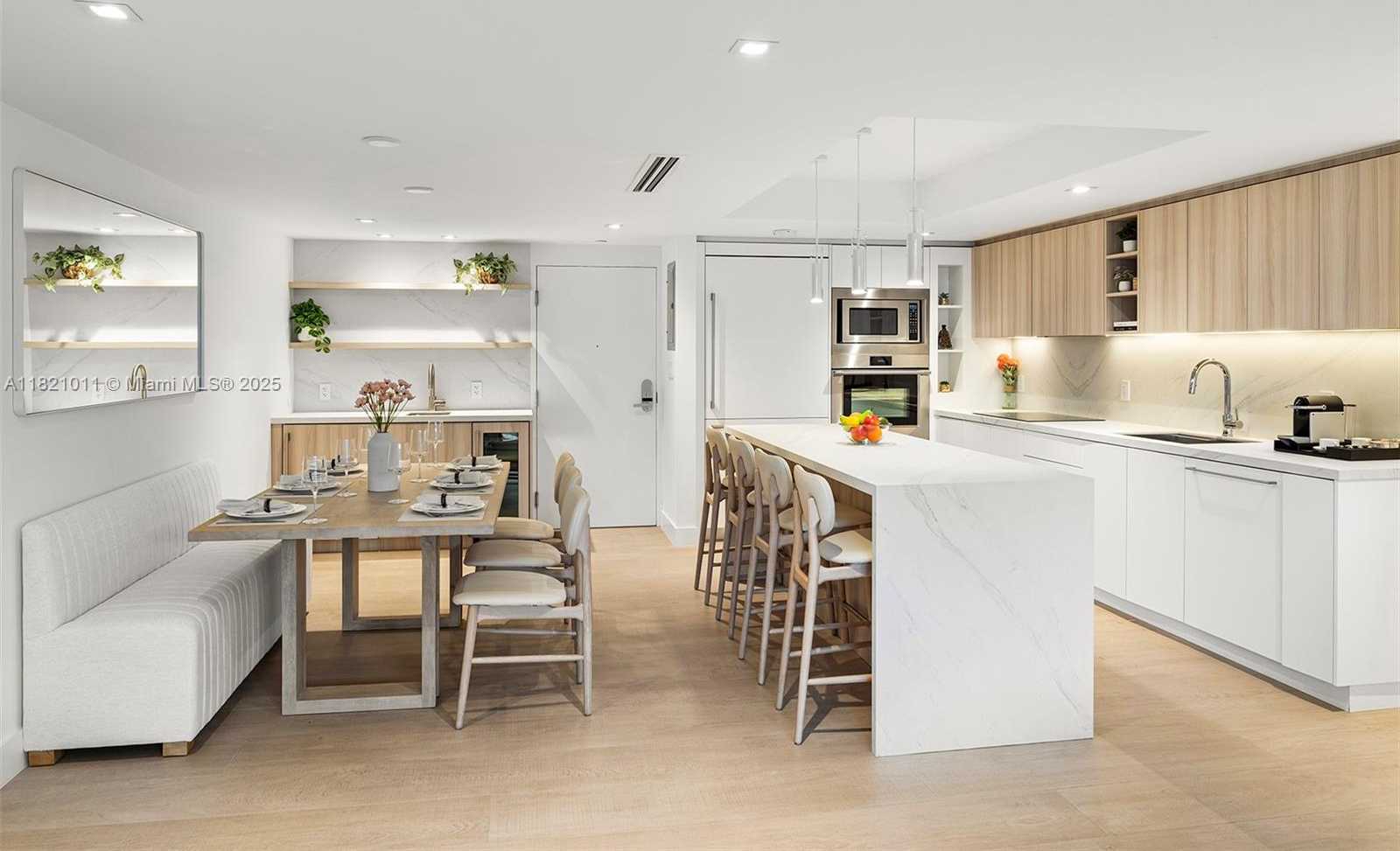 Small Image of 2301 COLLINS AVE #630, Miami Beach Number 3