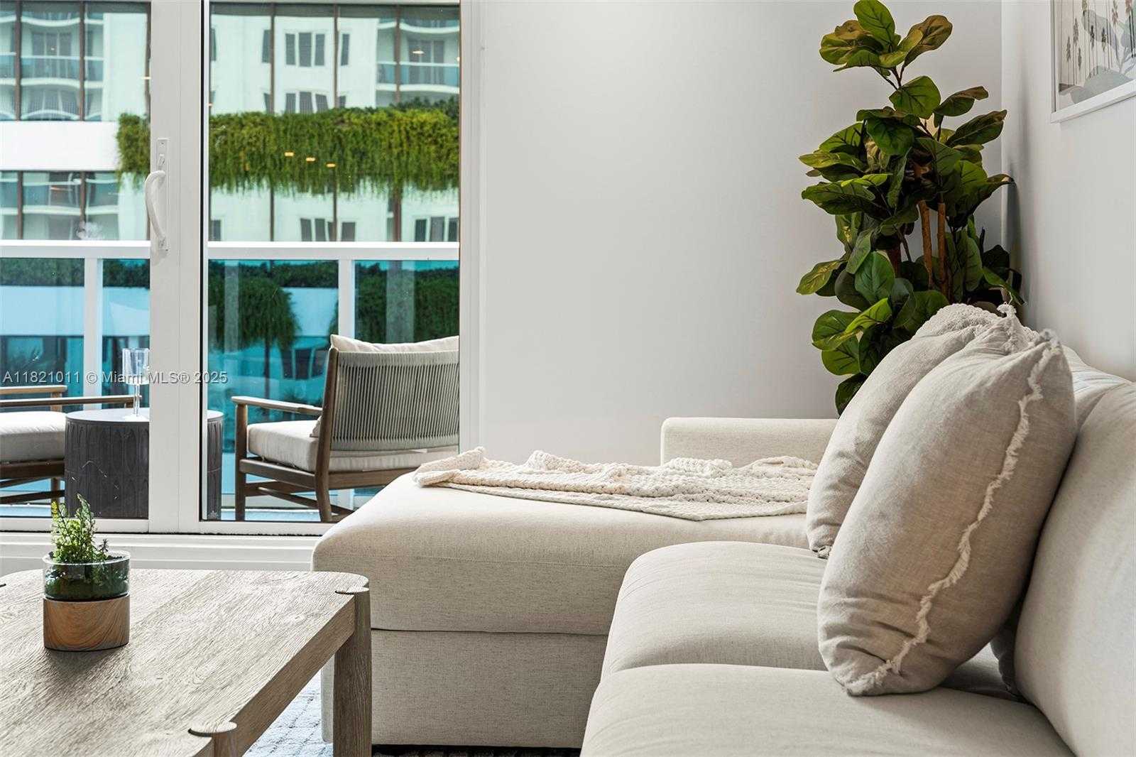 Small Image of 2301 COLLINS AVE #630, Miami Beach Number 40