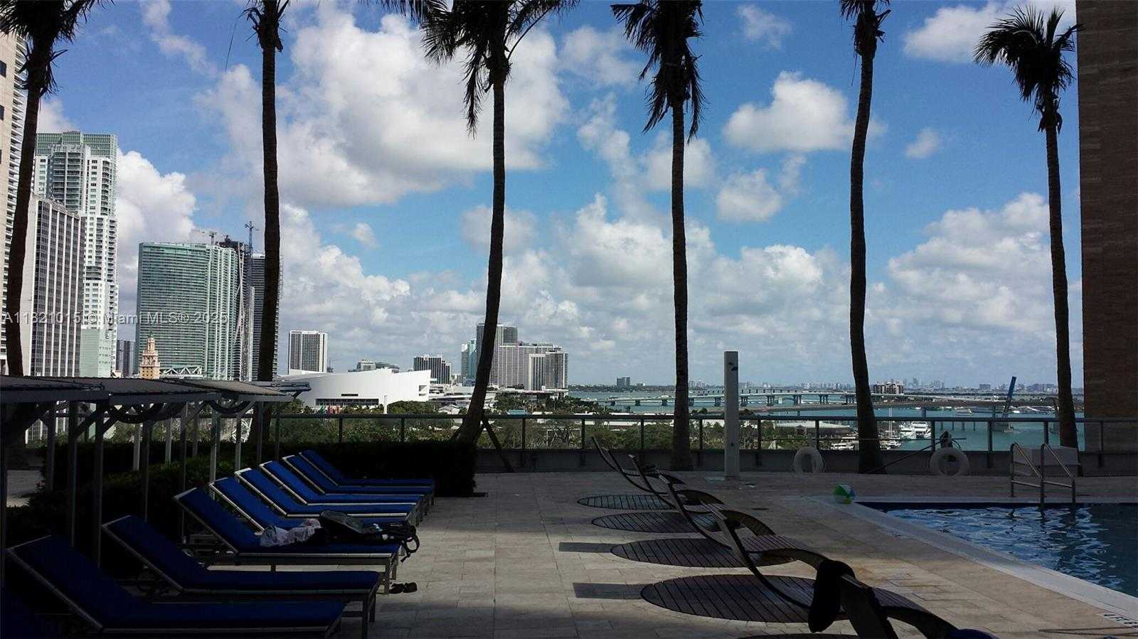 Small Image of 325 SOUTH BISCAYNE BLVD #3120, Miami Number 19