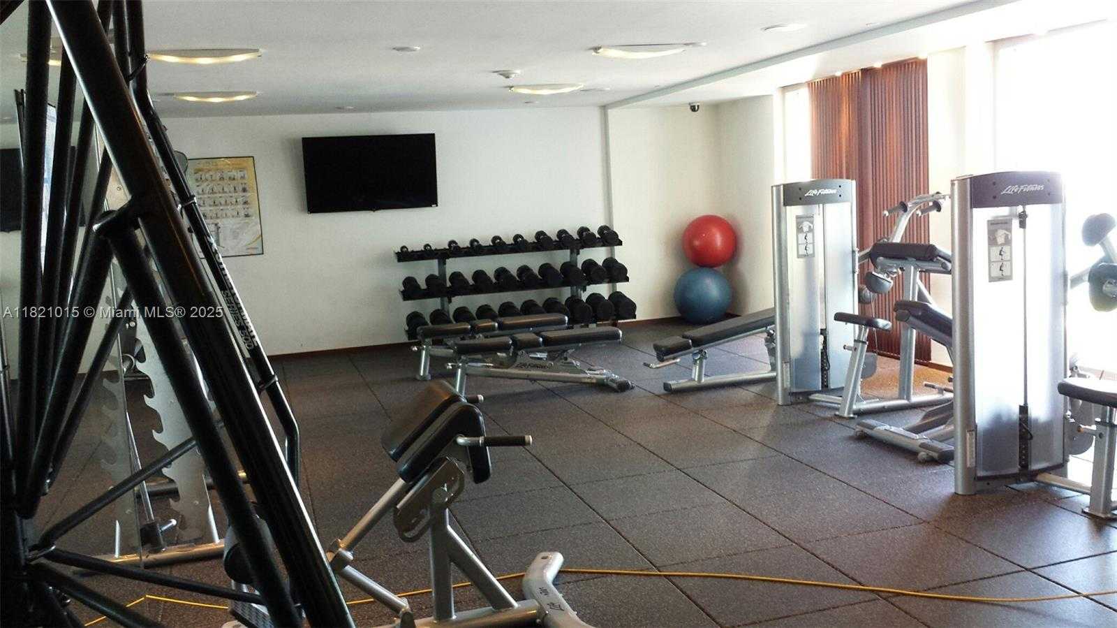 Small Image of 325 SOUTH BISCAYNE BLVD #3120, Miami Number 24