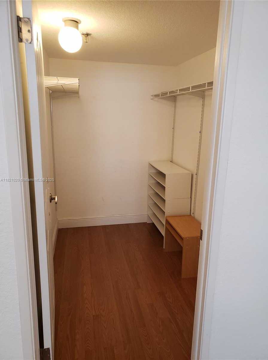 Small Image of 1621 COLLINS AVE #503, Miami Beach Number 10