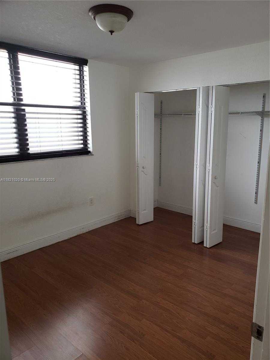 Small Image of 1621 COLLINS AVE #503, Miami Beach Number 11