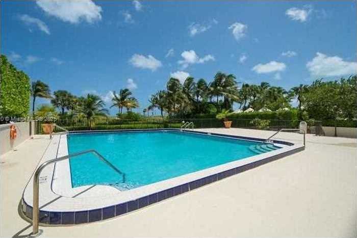 Small Image of 1621 COLLINS AVE #503, Miami Beach Number 28