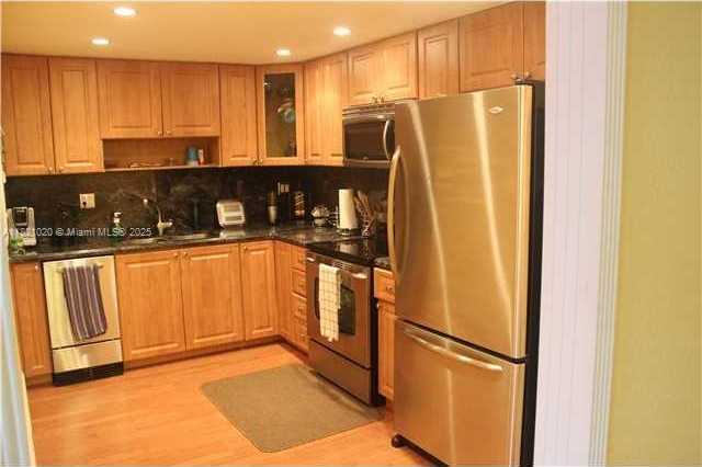 Small Image of 1621 COLLINS AVE #503, Miami Beach Number 3