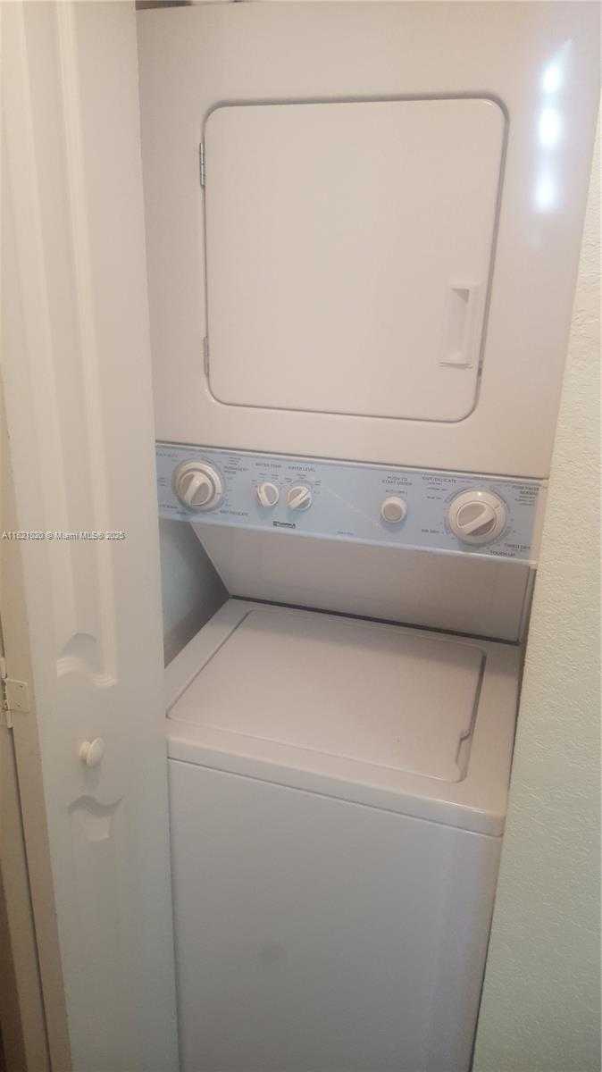 Small Image of 1621 COLLINS AVE #503, Miami Beach Number 9