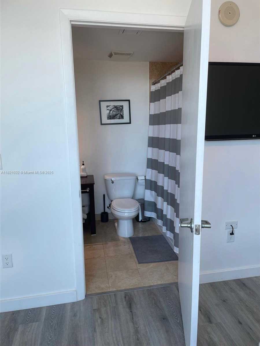 Small Image of 350 SOUTH MIAMI AVE #3207, Miami Number 9