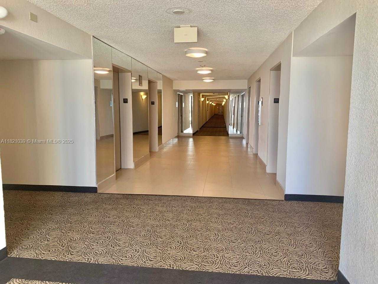 Small Image of 100 BAYVIEW DR #1930, Sunny Isles Beach Number 28