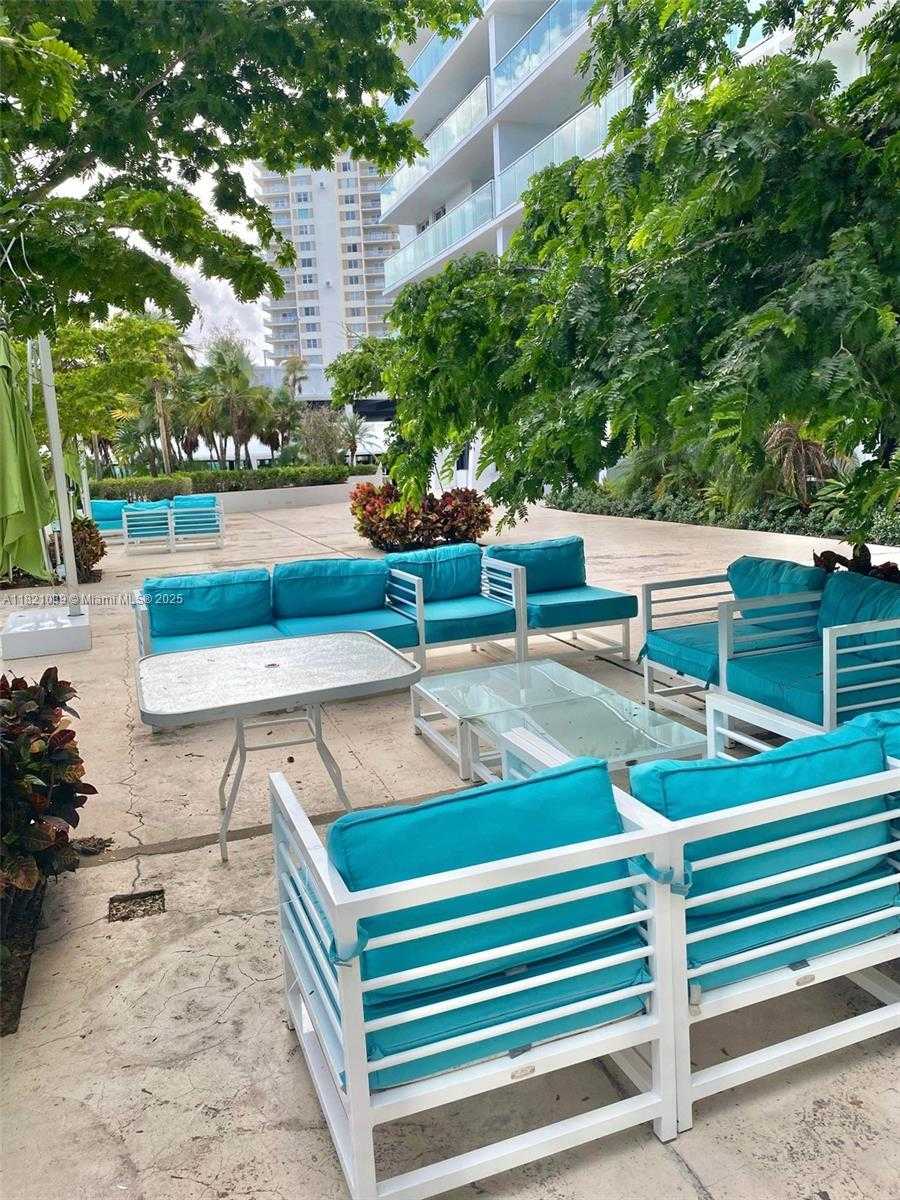 Small Image of 100 BAYVIEW DR #1930, Sunny Isles Beach Number 39