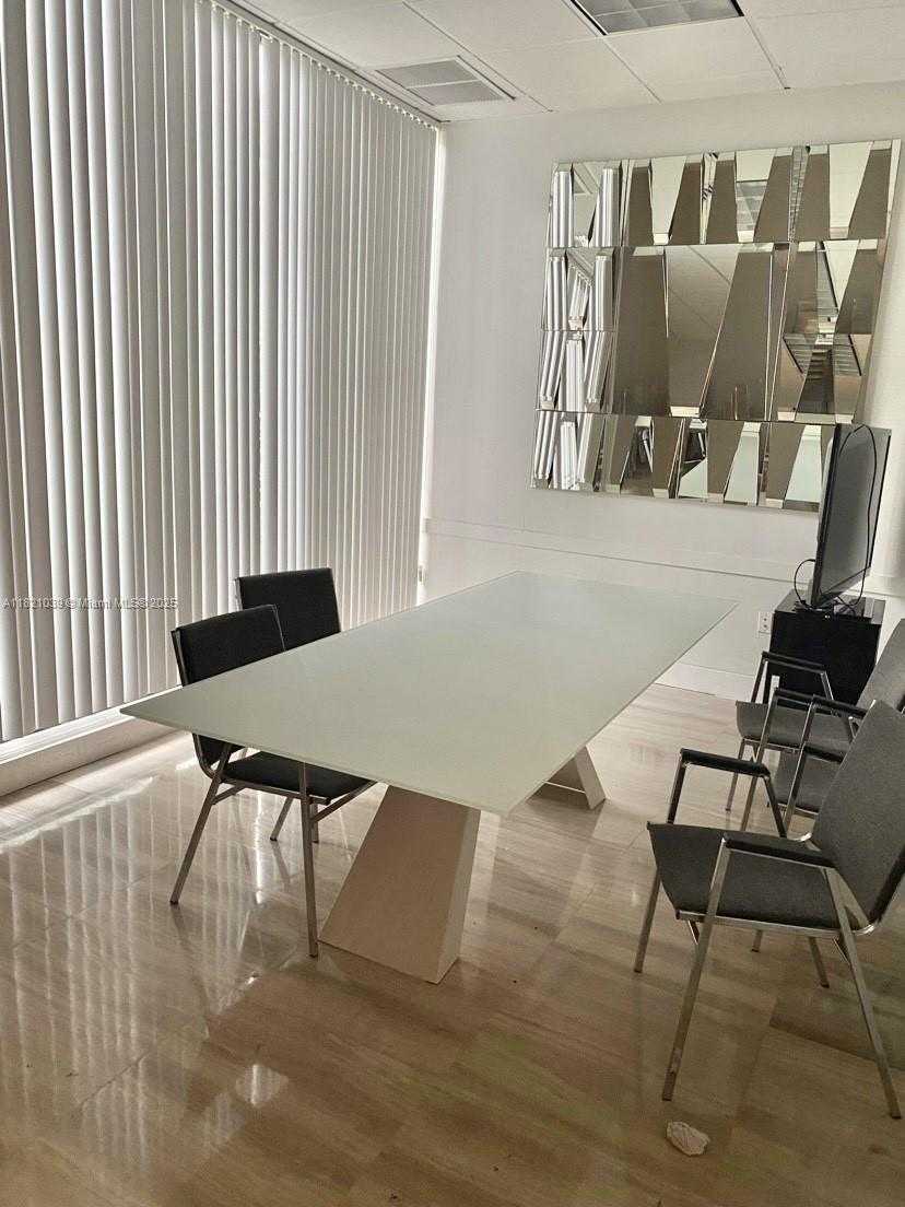 Small Image of 100 BAYVIEW DR #1930, Sunny Isles Beach Number 45