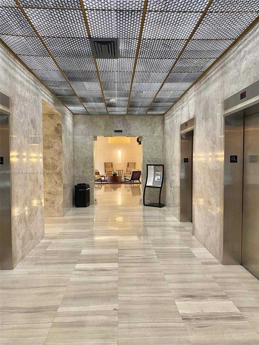 Small Image of 100 BAYVIEW DR #1930, Sunny Isles Beach Number 50
