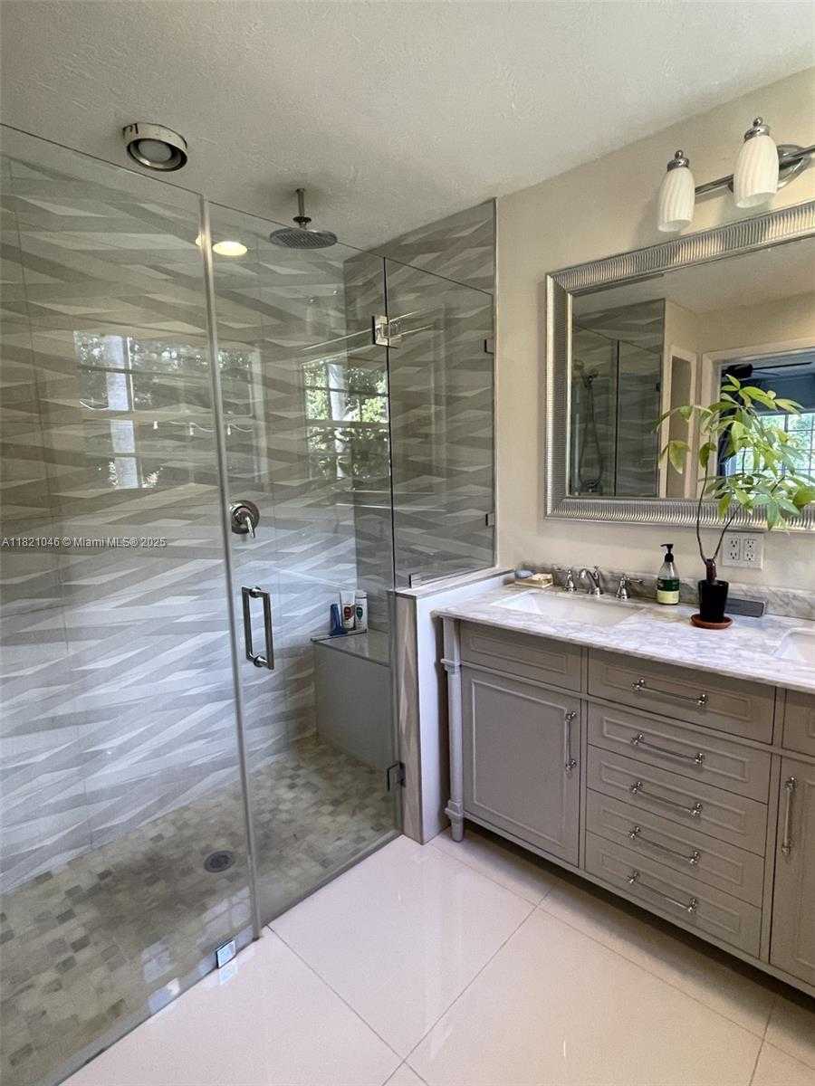 Small Image of 260 NORTH EAST 95TH ST, Miami Shores Number 12
