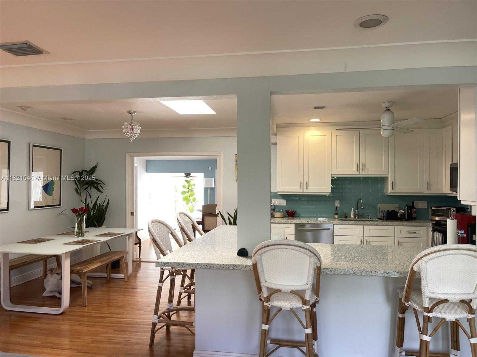 Small Image of 260 NORTH EAST 95TH ST, Miami Shores Number 6