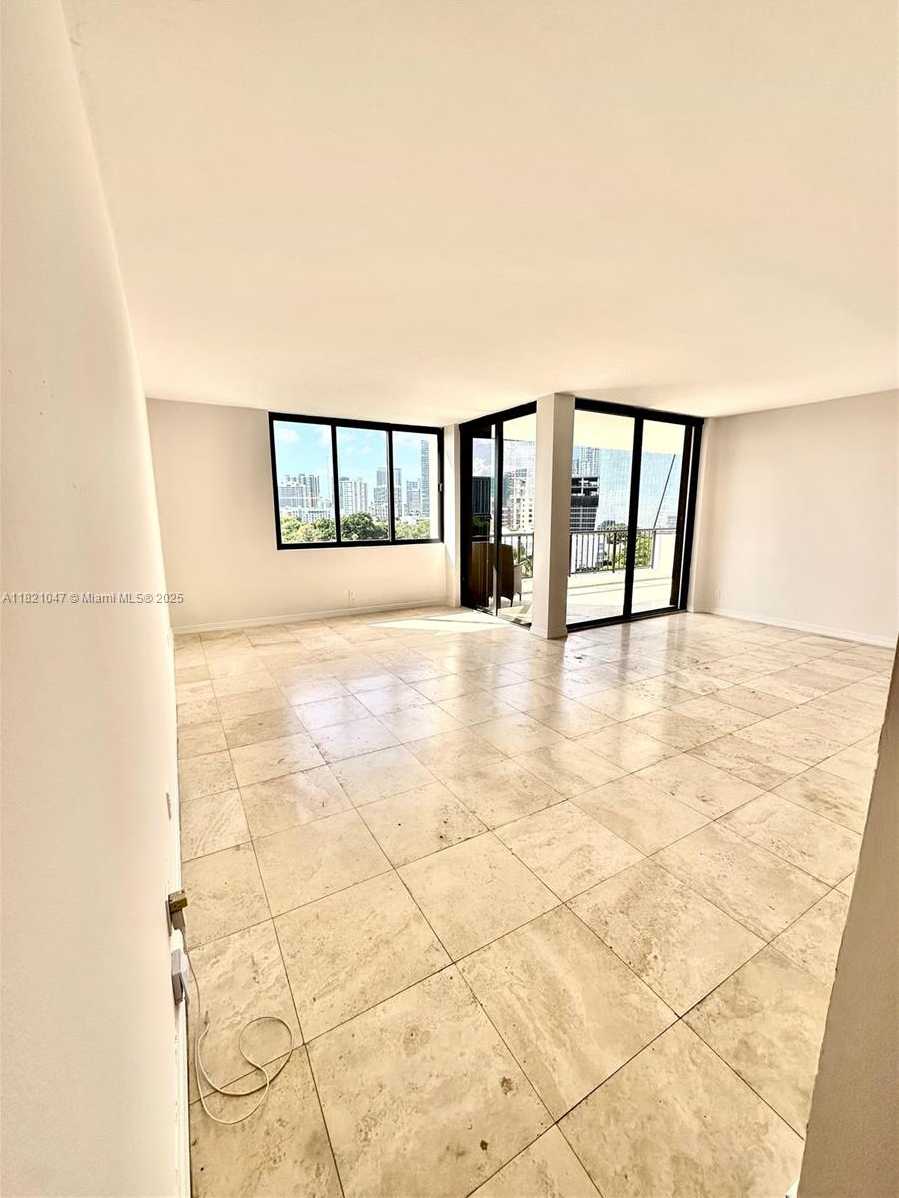 Small Image of 1581 BRICKELL AVE #507, Miami Number 12