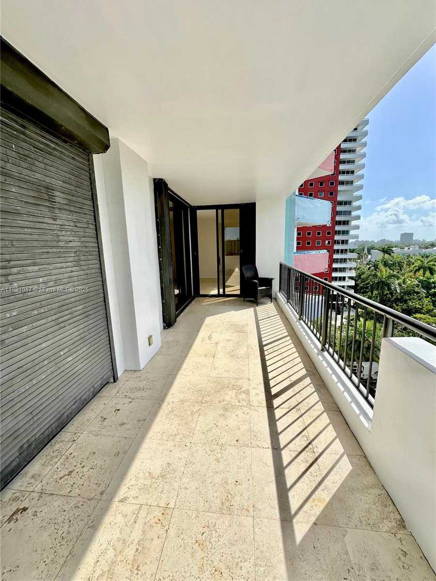 Small Image of 1581 BRICKELL AVE #507, Miami Number 15
