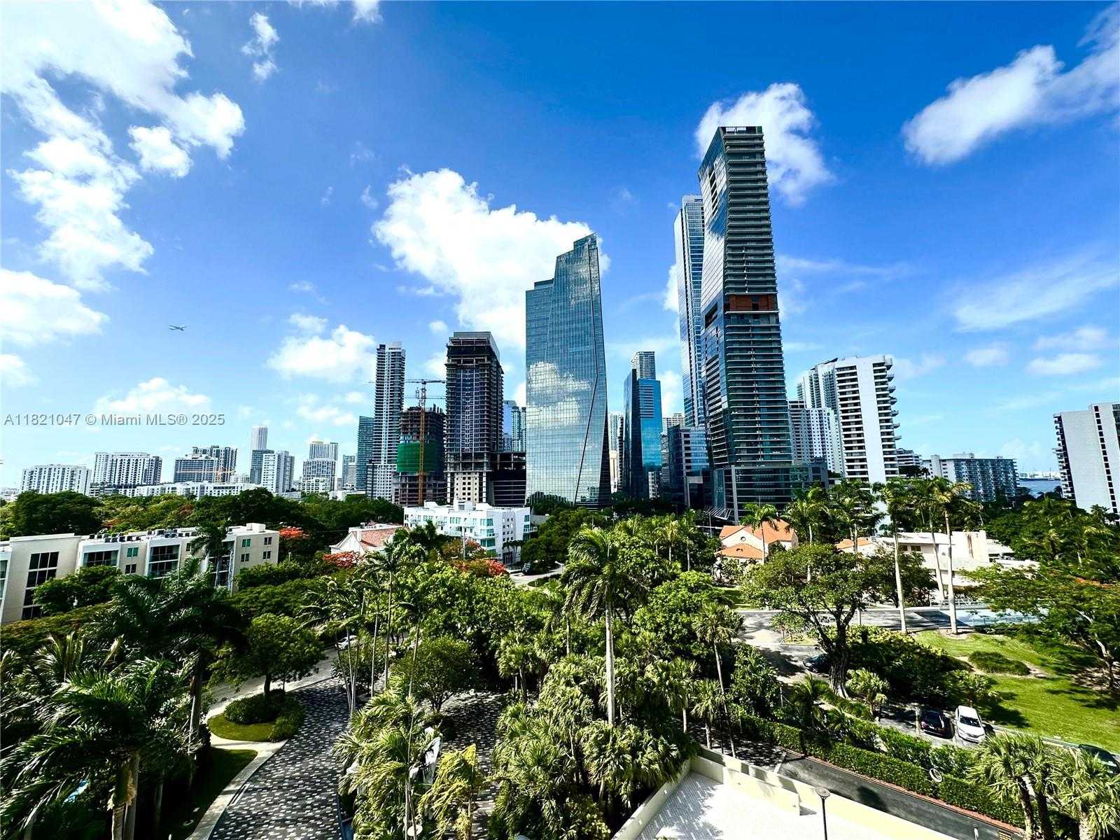 Small Image of 1581 BRICKELL AVE #507, Miami Number 2