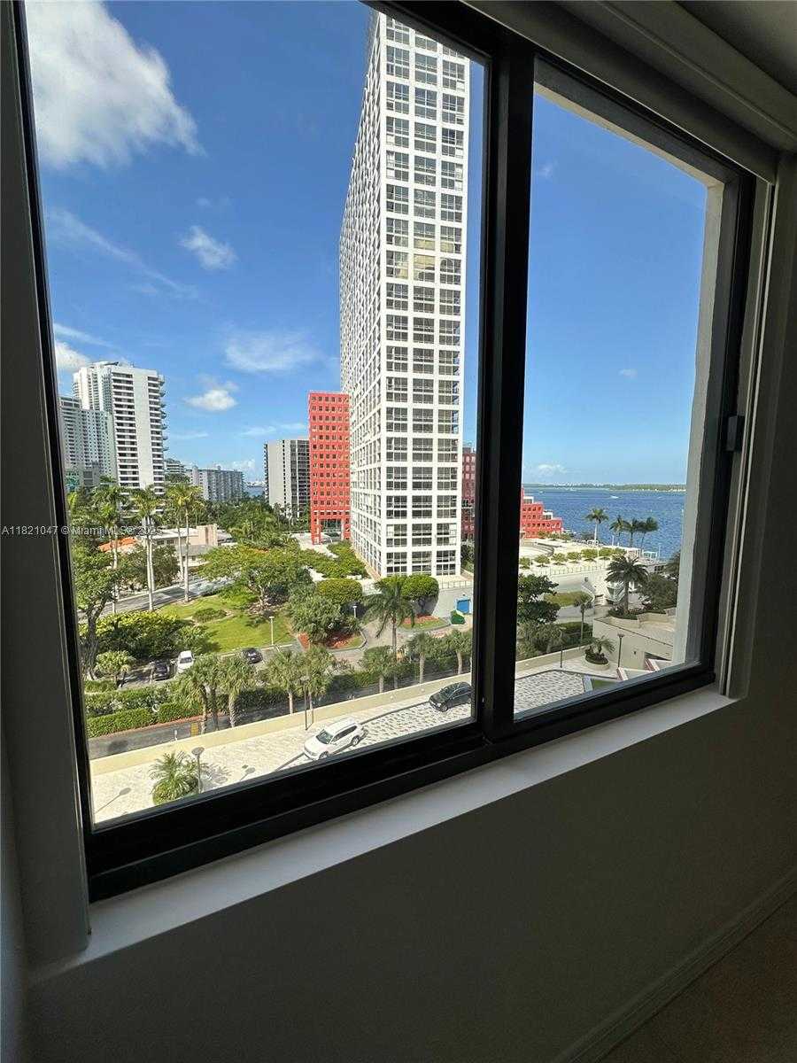 Small Image of 1581 BRICKELL AVE #507, Miami Number 3