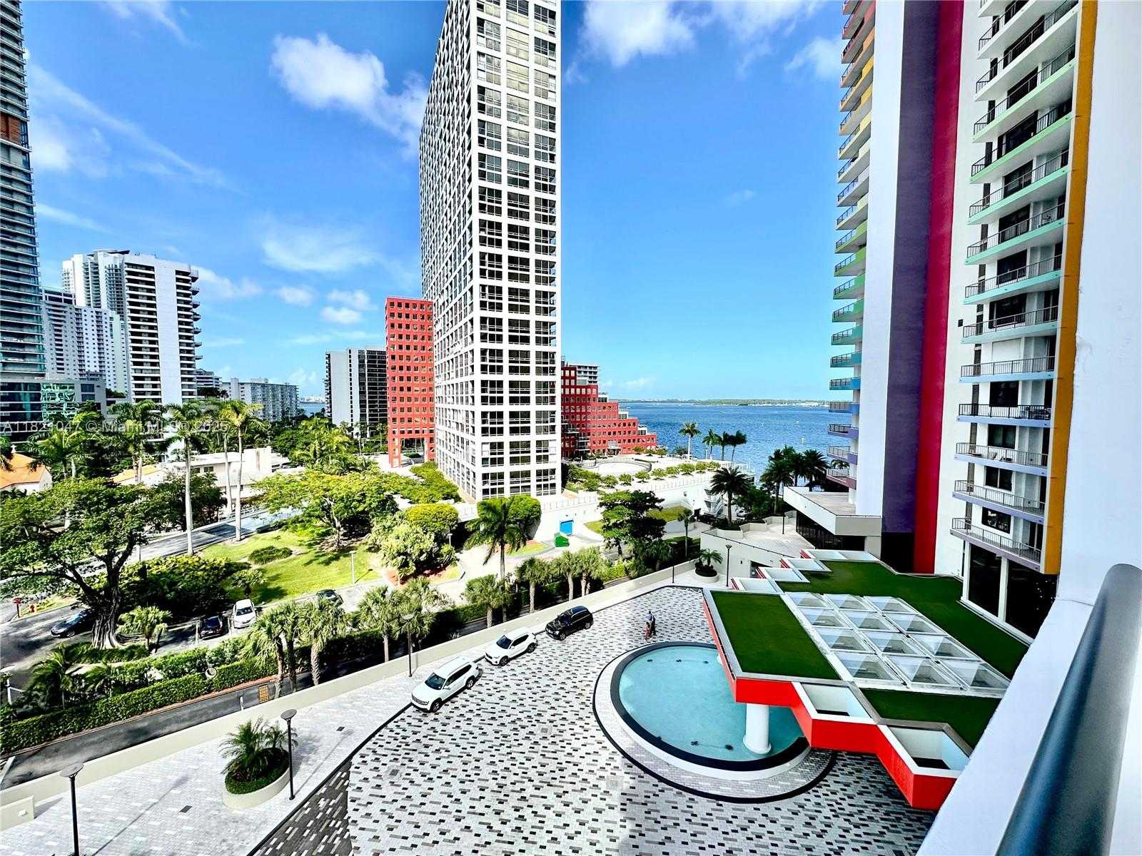 Small Image of 1581 BRICKELL AVE #507, Miami Number 4