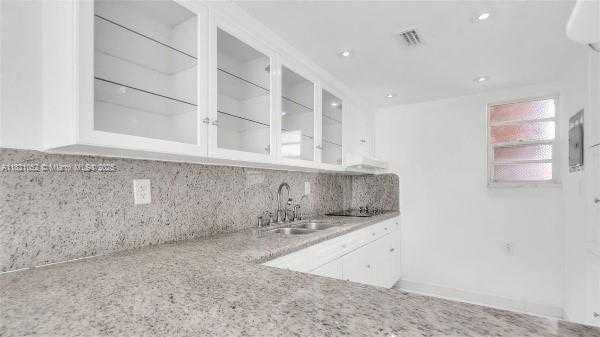 Small Image of 1910 WEST 56TH ST #3405, Hialeah Number 10