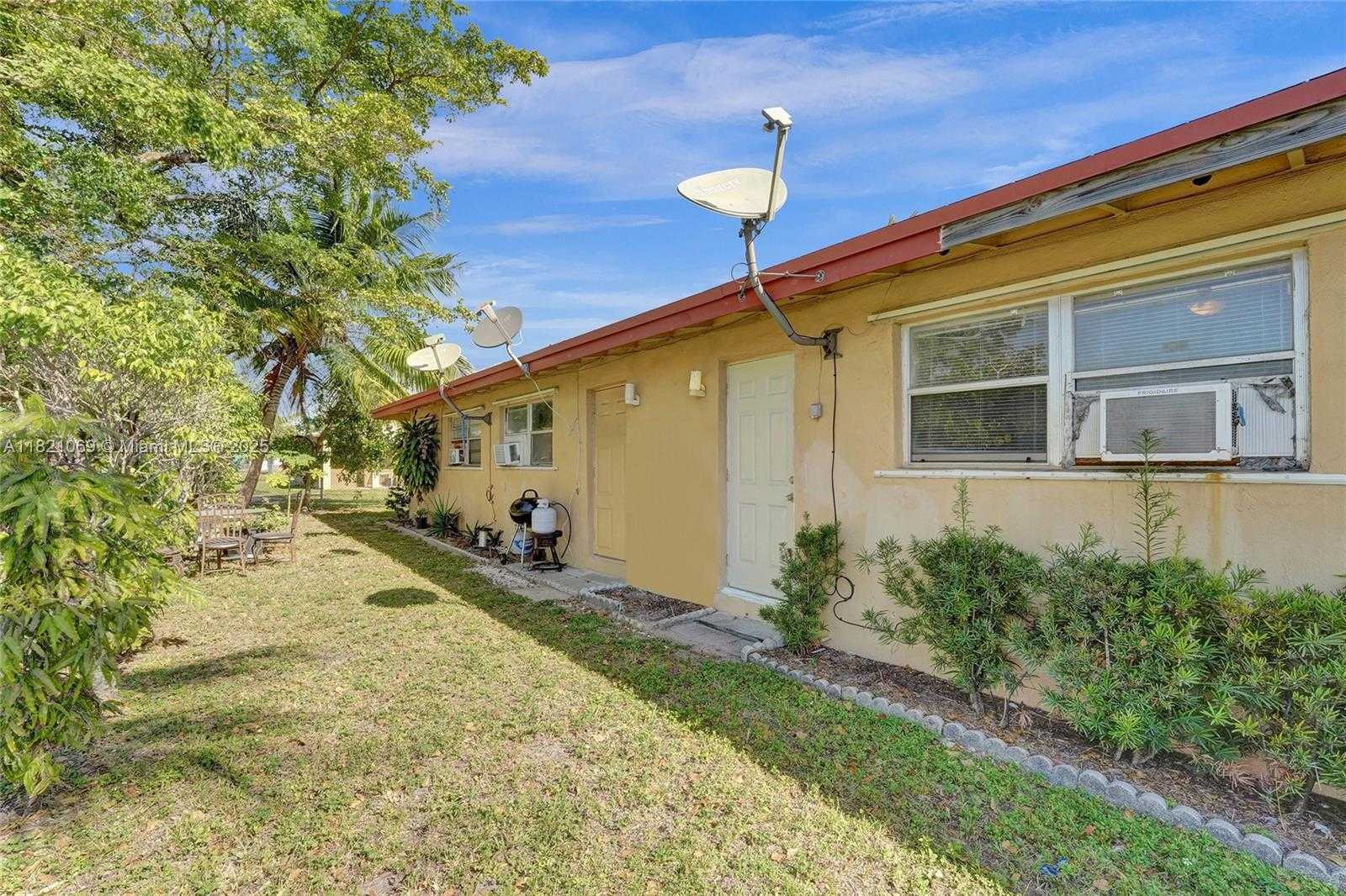 Small Image of 5797 FLAGLER ST #2, Hollywood Number 23