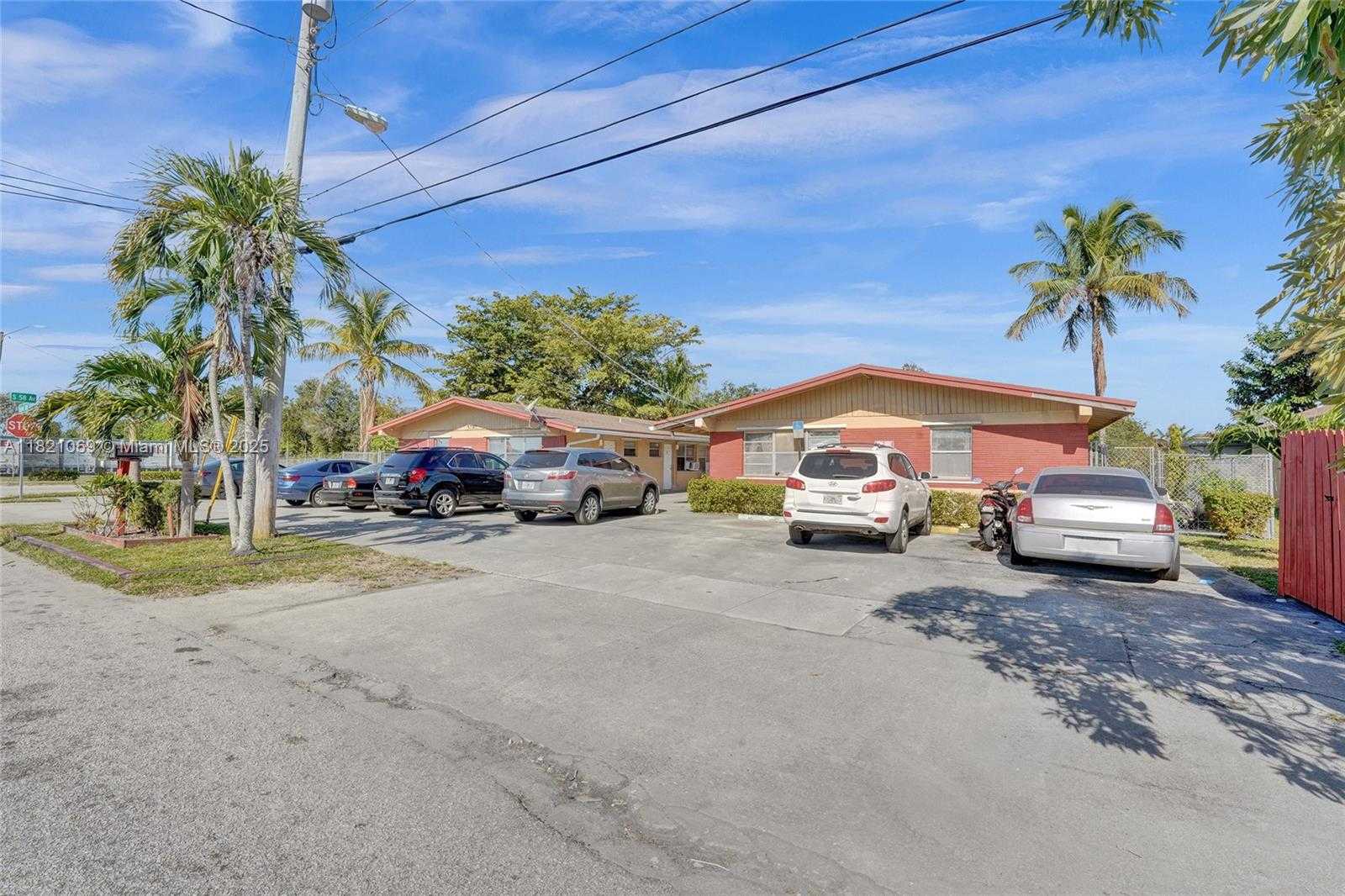 Small Image of 5797 FLAGLER ST #2, Hollywood Number 25