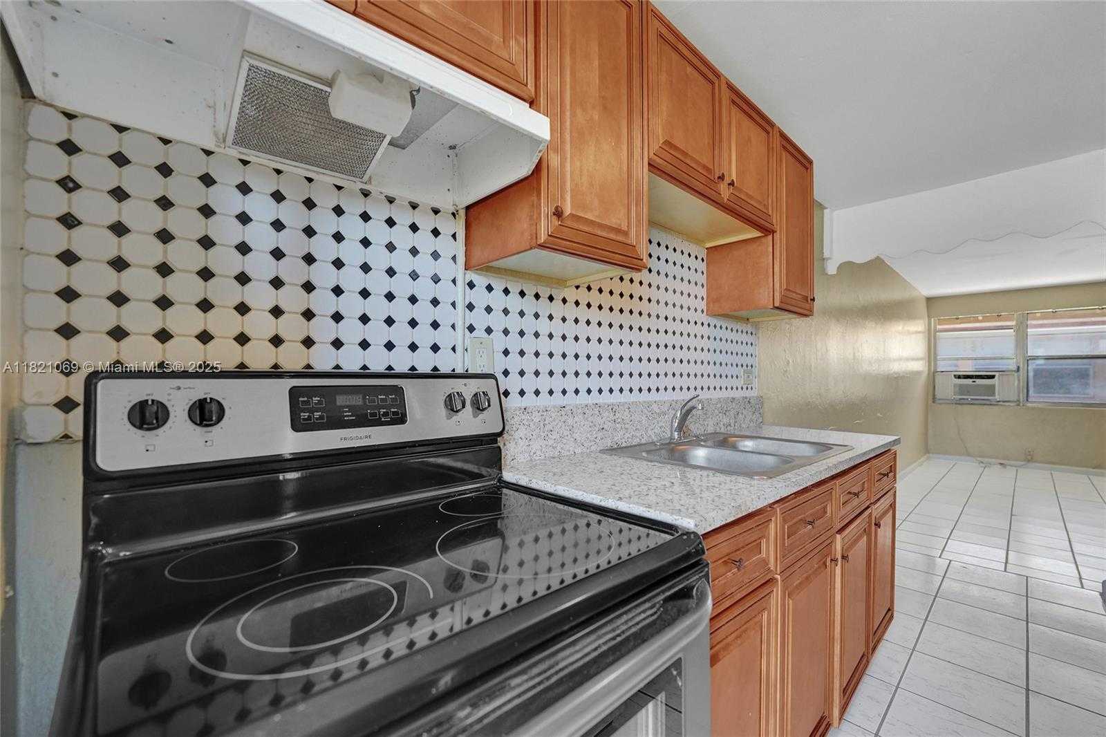 Small Image of 5797 FLAGLER ST #2, Hollywood Number 3