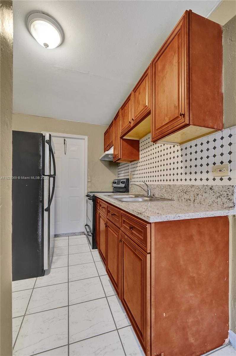 Small Image of 5797 FLAGLER ST #2, Hollywood Number 41