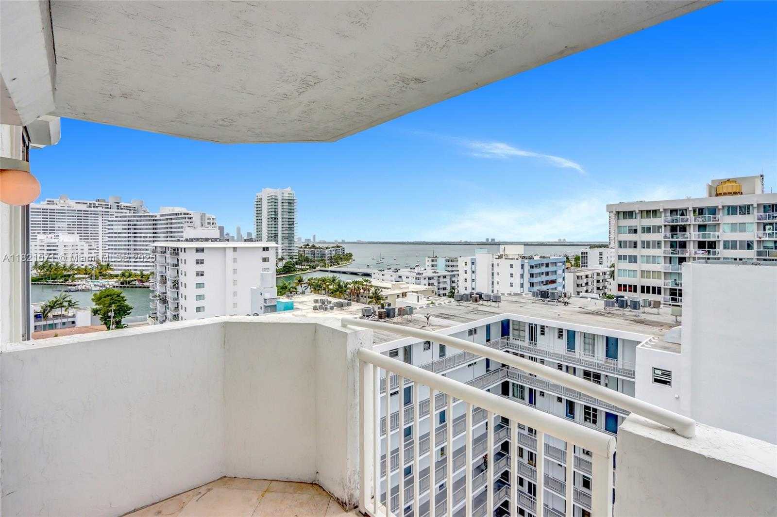 Small Image of 1621 BAY RD #1002, Miami Beach Number 31