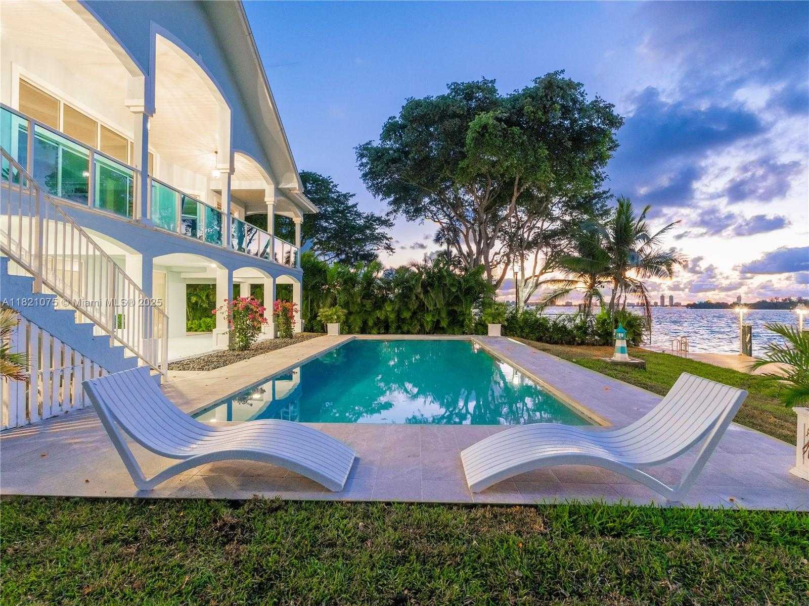 Small Image of 1080 NORTH EAST LITTLE RIVER DR, Miami Number 10