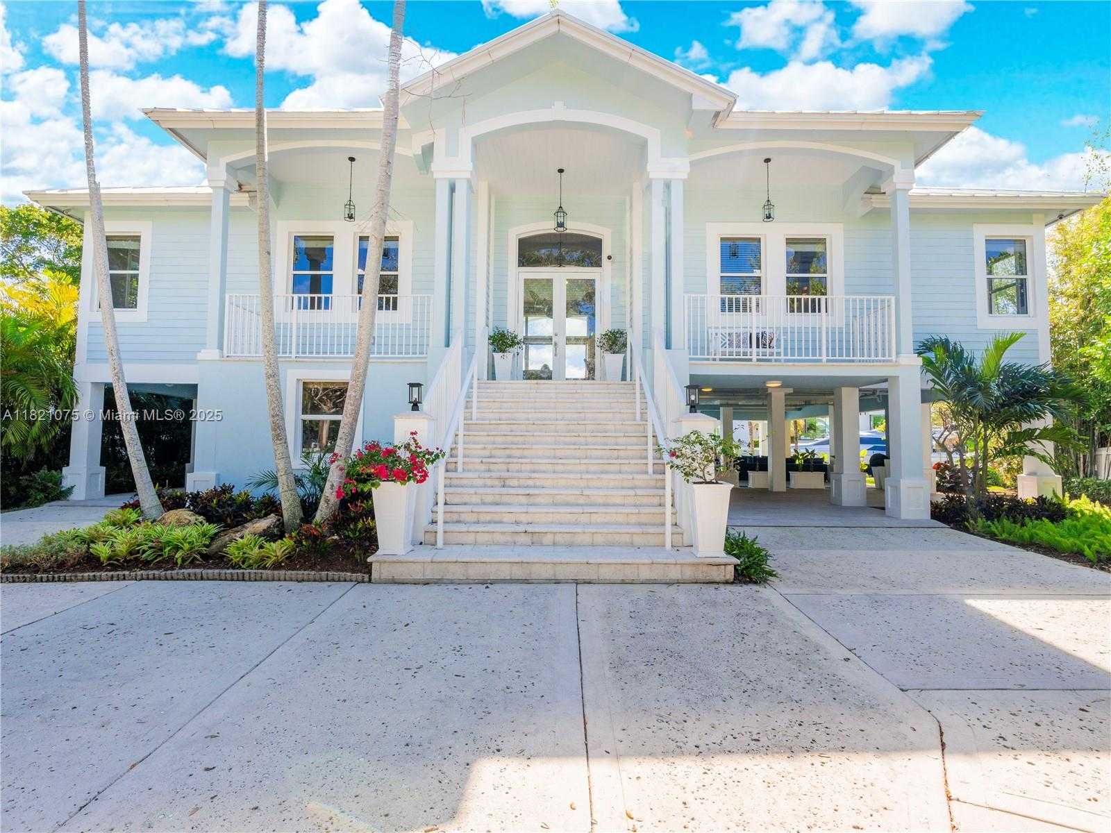 Small Image of 1080 NORTH EAST LITTLE RIVER DR, Miami Number 11
