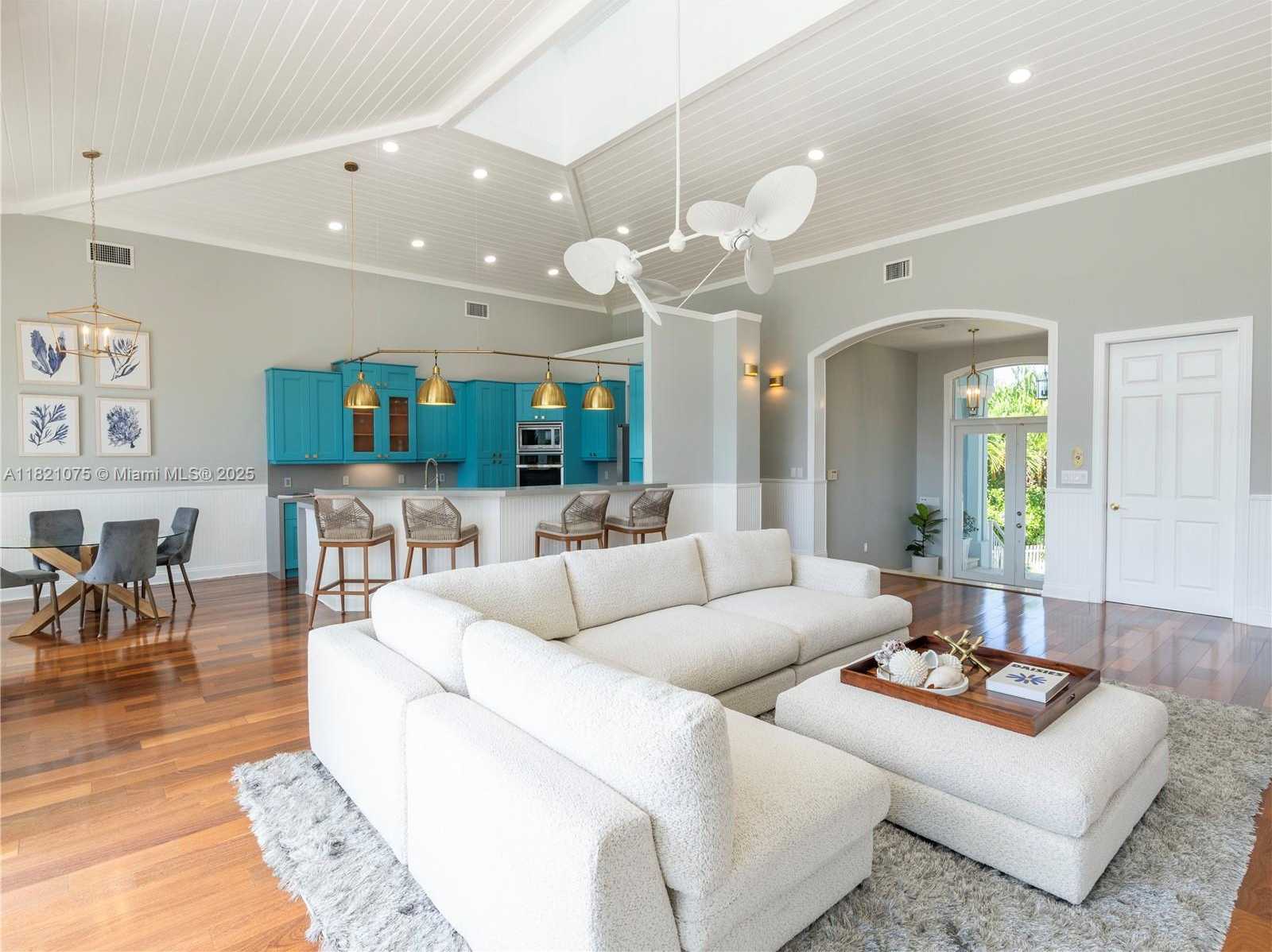 Small Image of 1080 NORTH EAST LITTLE RIVER DR, Miami Number 15