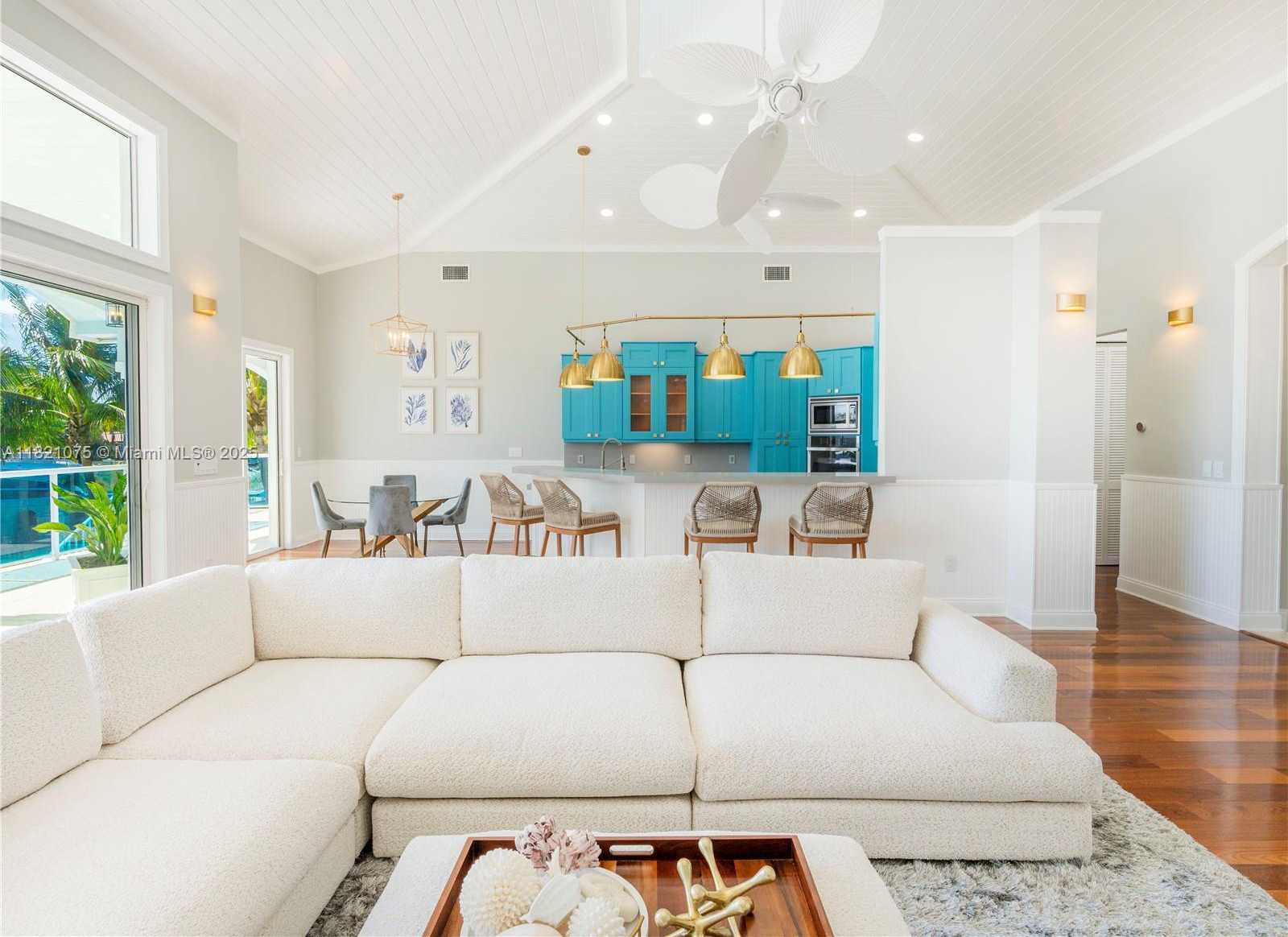 Small Image of 1080 NORTH EAST LITTLE RIVER DR, Miami Number 16