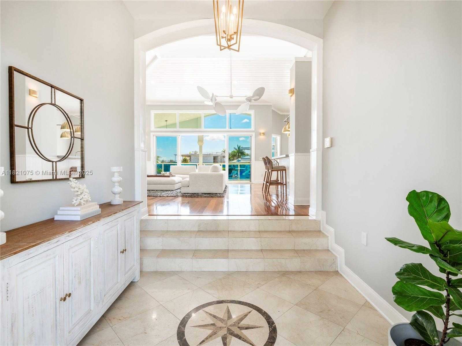 Small Image of 1080 NORTH EAST LITTLE RIVER DR, Miami Number 17