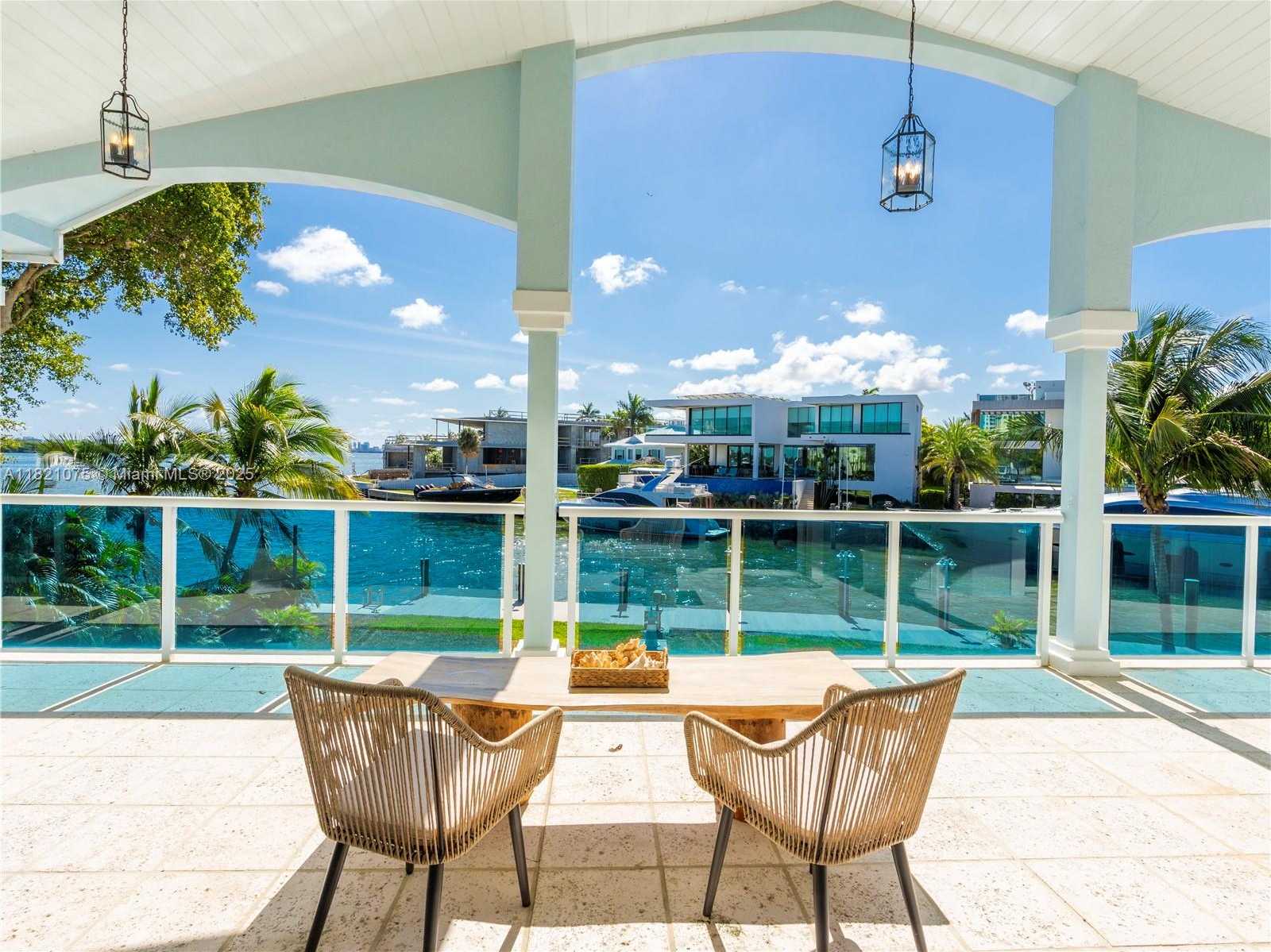 Small Image of 1080 NORTH EAST LITTLE RIVER DR, Miami Number 21
