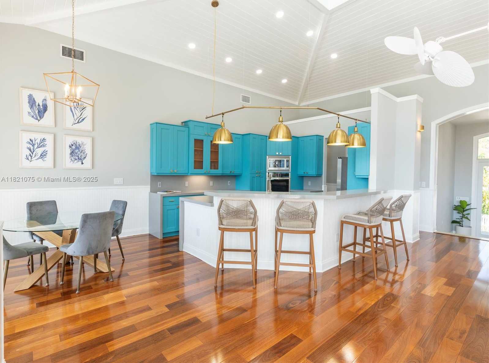 Small Image of 1080 NORTH EAST LITTLE RIVER DR, Miami Number 23