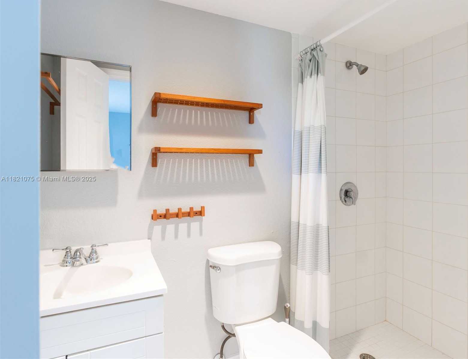 Small Image of 1080 NORTH EAST LITTLE RIVER DR, Miami Number 41