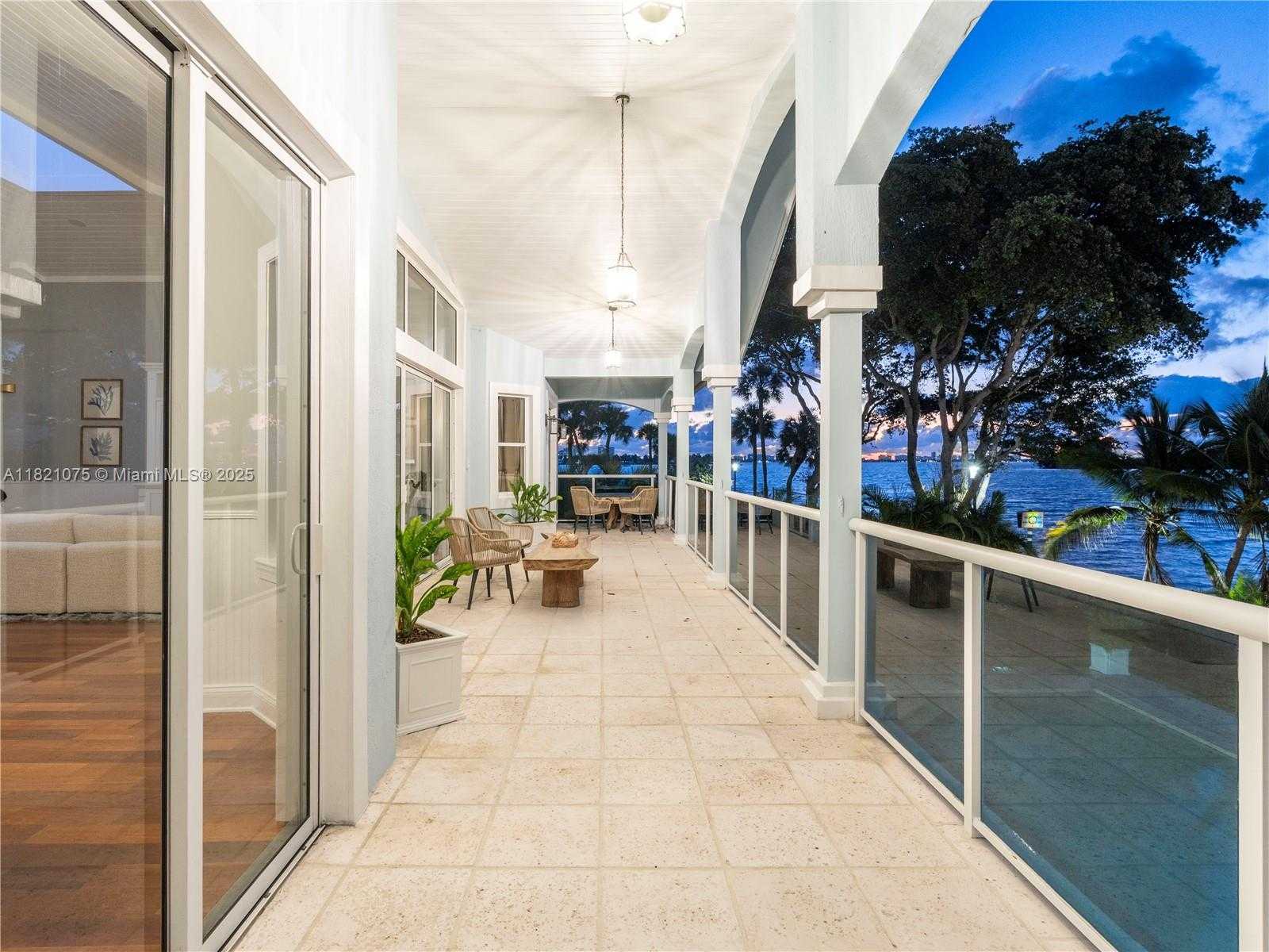 Small Image of 1080 NORTH EAST LITTLE RIVER DR, Miami Number 44