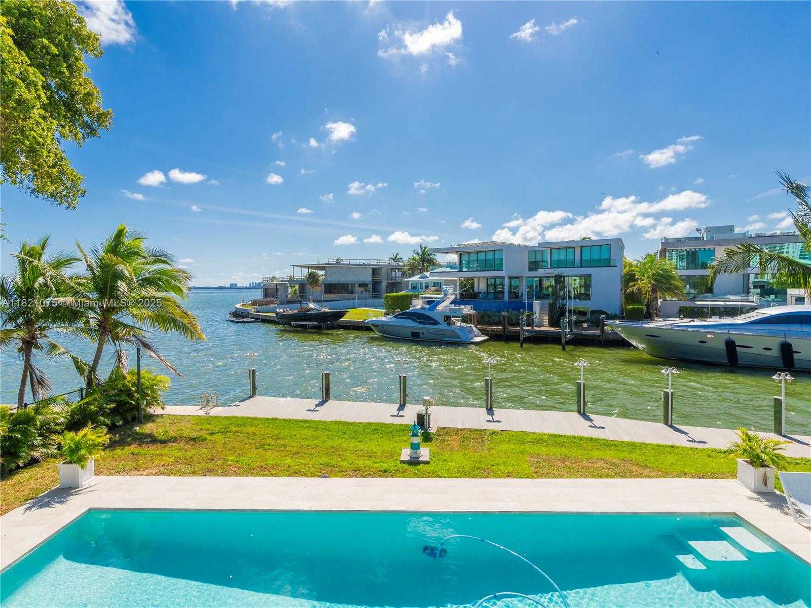 Small Image of 1080 NORTH EAST LITTLE RIVER DR, Miami Number 7