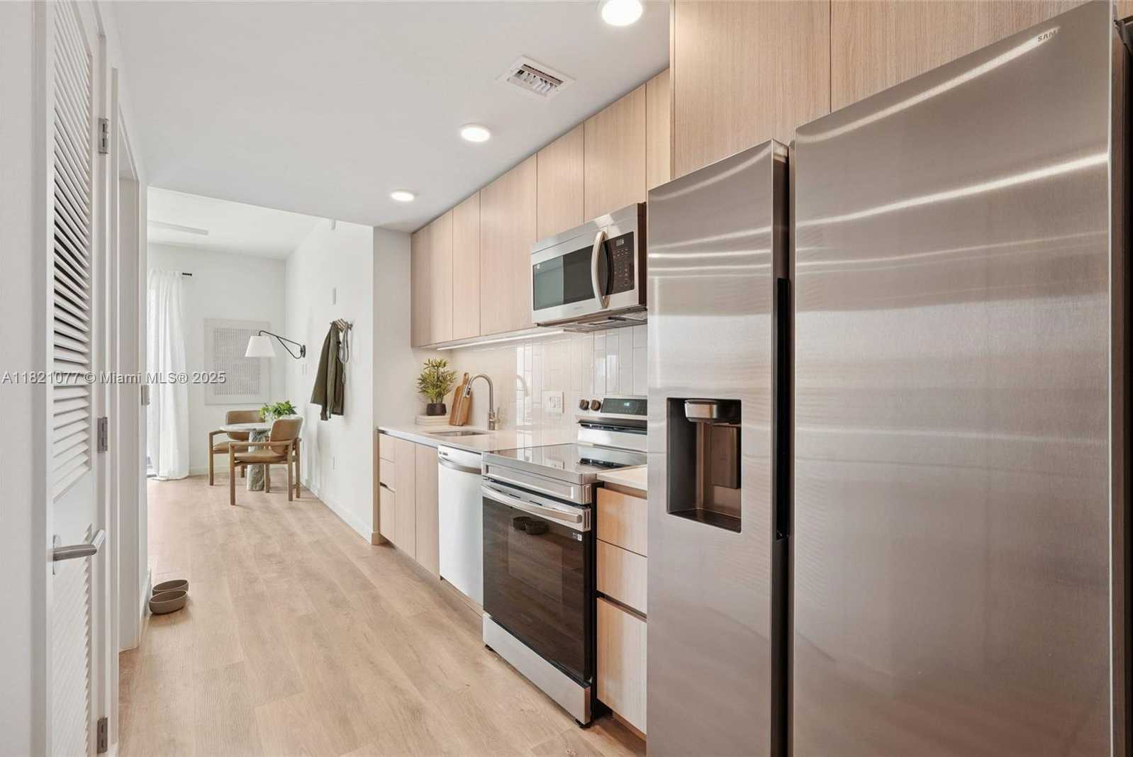 Small Image of 55 NORTH WEST 29TH STREET #SB, Miami Number 12