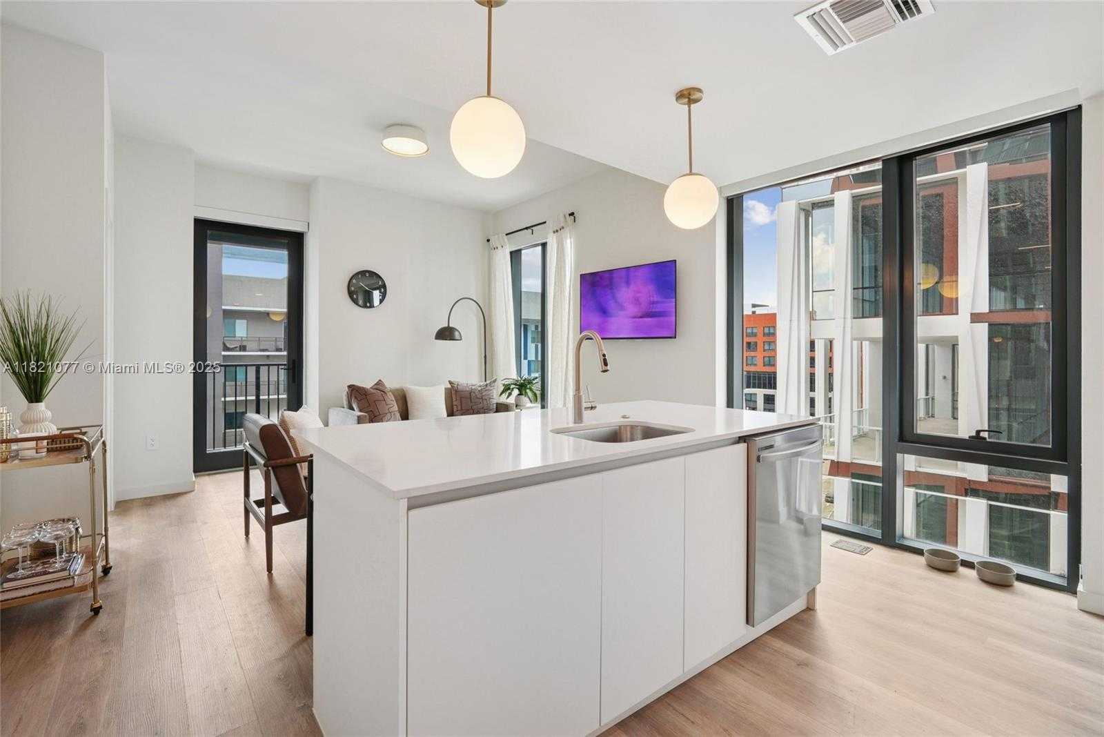 Small Image of 55 NORTH WEST 29TH STREET #SB, Miami Number 16