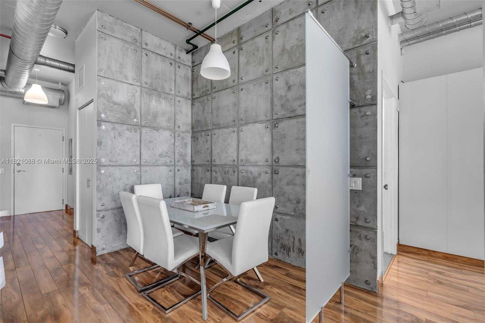 Small Image of 3029 NORTH EAST 188TH ST #302, Aventura Number 5