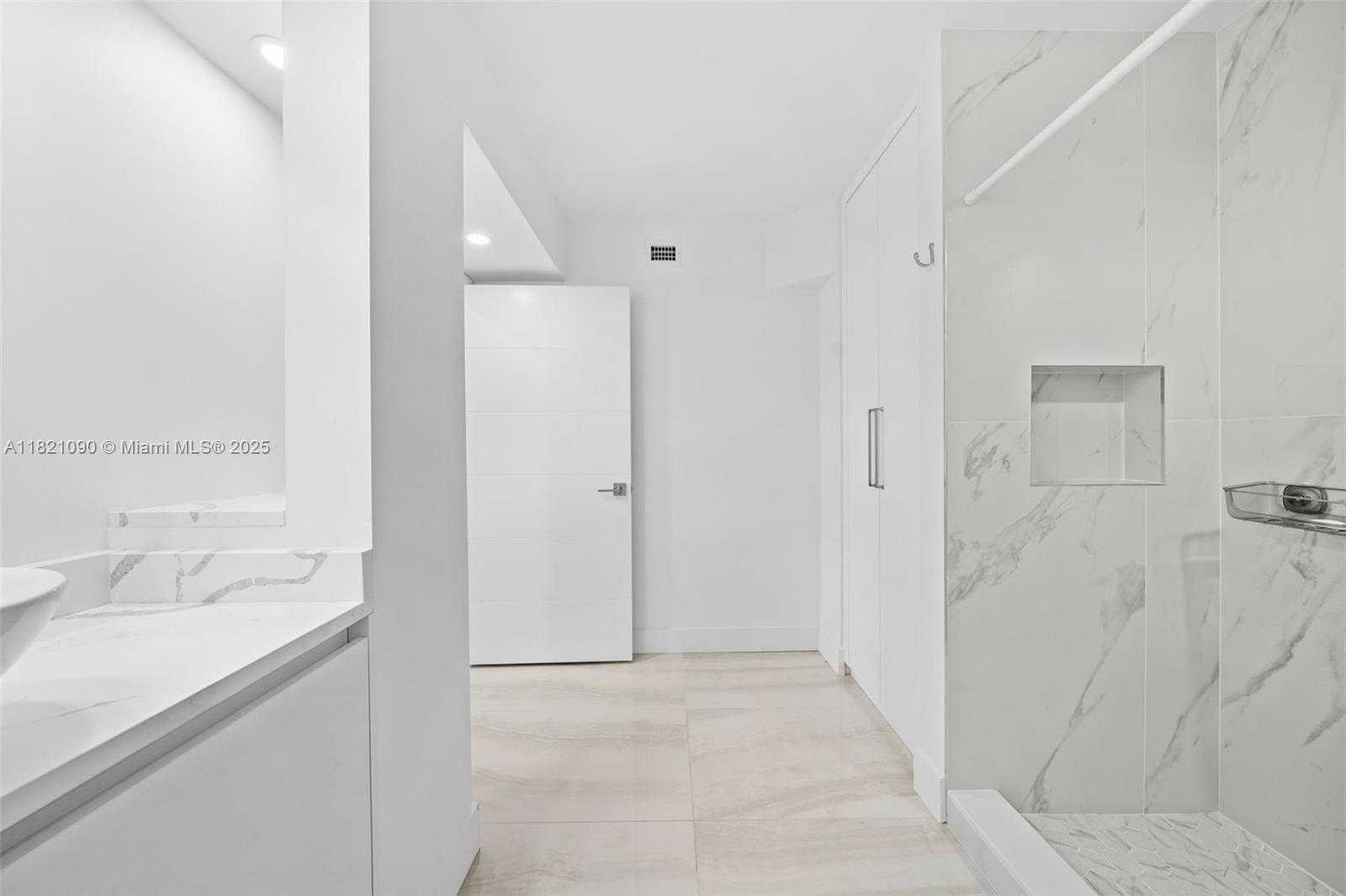 Small Image of 230 174TH ST #1119, Sunny Isles Beach Number 26