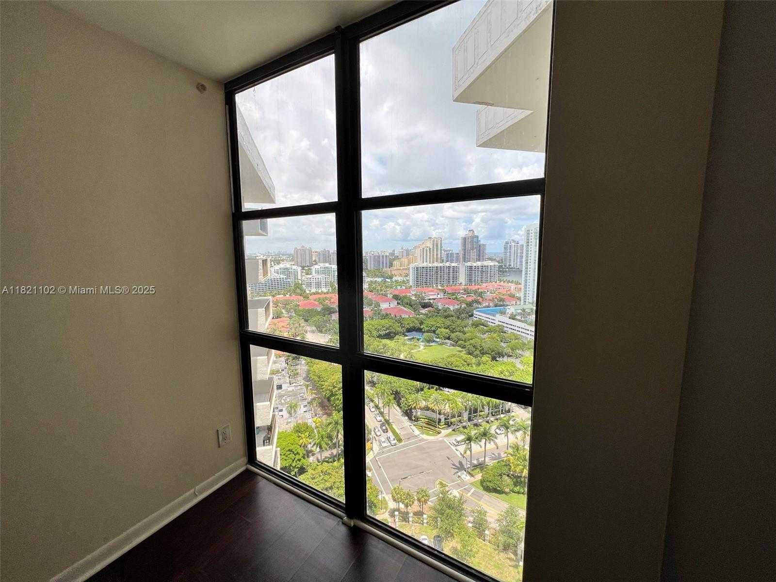 Small Image of 18181 NORTH EAST 31 CT #2705, Aventura Number 10