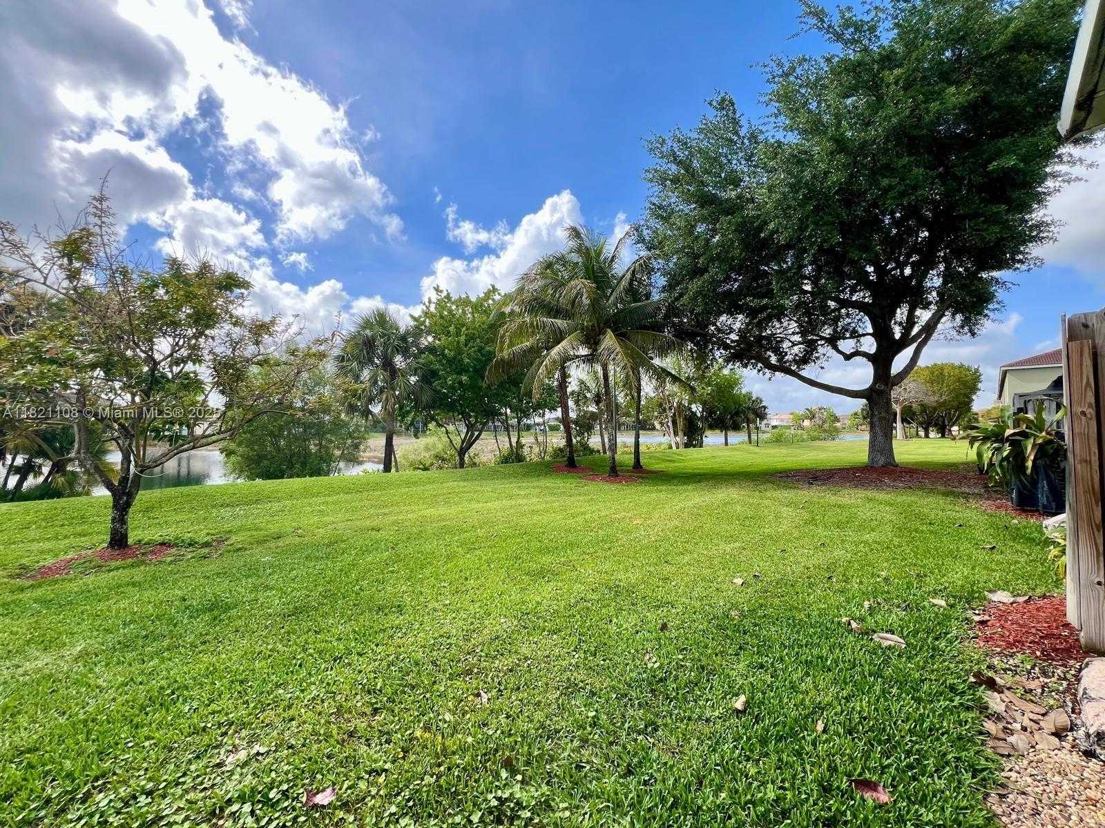 Small Image of 2214 SOUTH EAST 23RD AVE #2214, Homestead Number 21